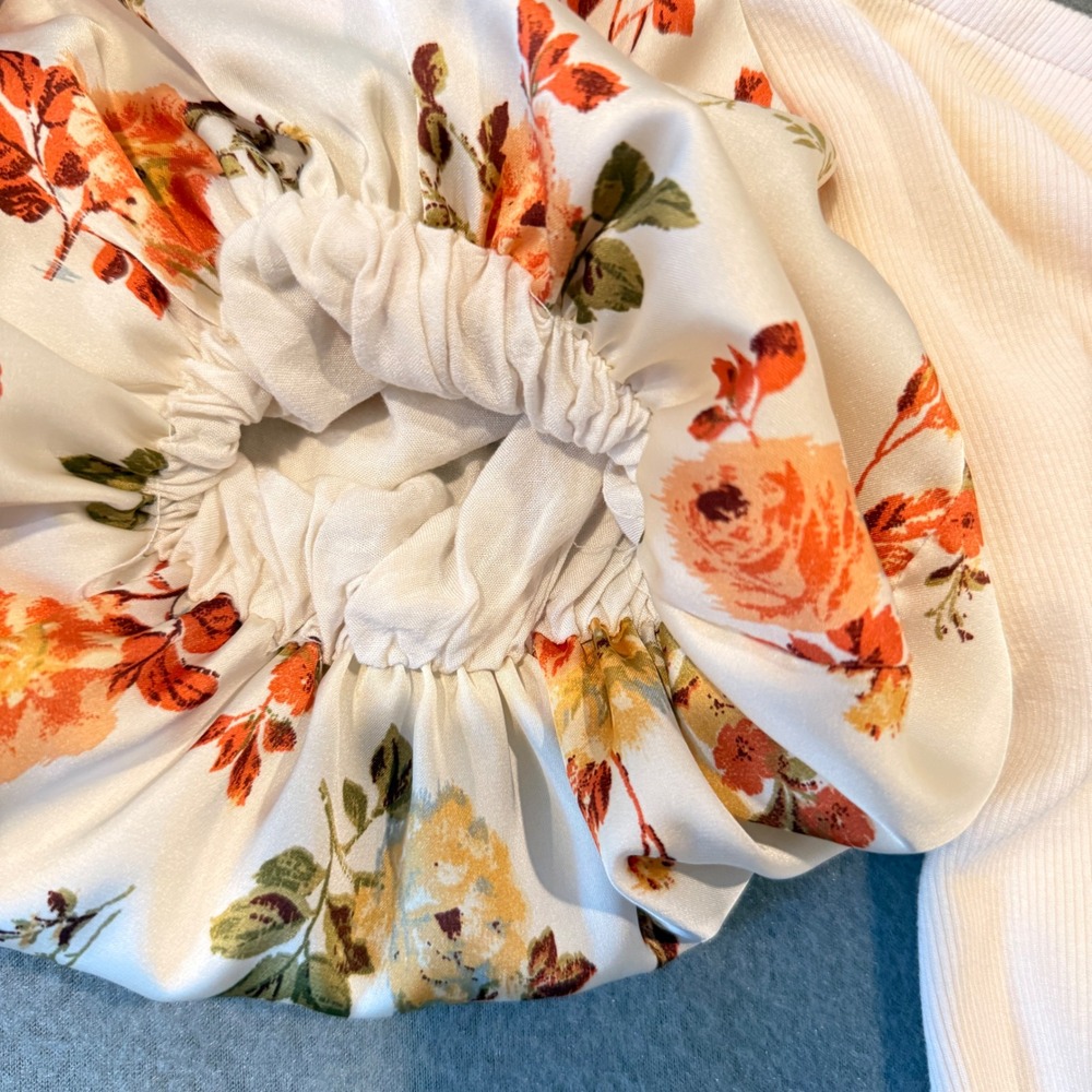 Puff Sleeve Floral Bodysuit – Cream Ribbed Knit Romantic Coquette Top – M - Picture 10 of 16